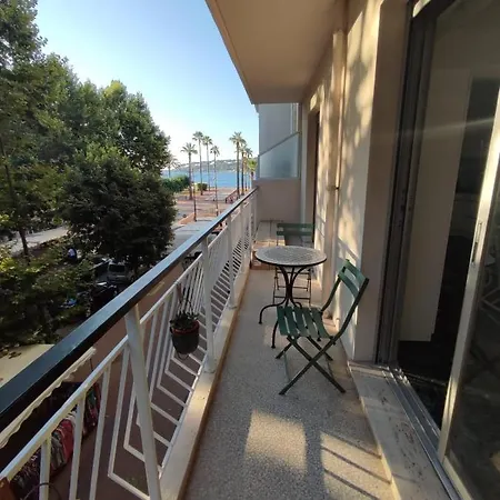 Brand New 2 Bdr In With Ac And Sea View Antibes